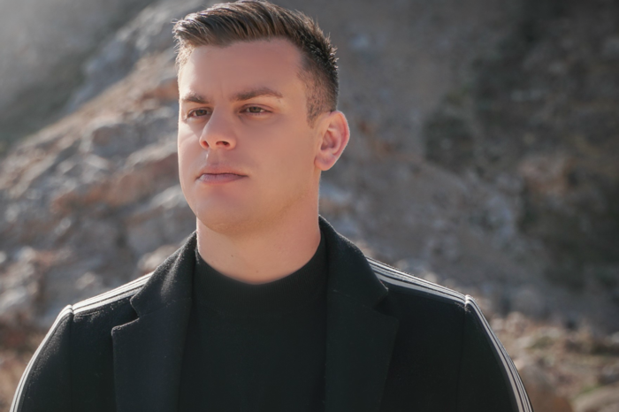 Ανδρέας Στεργιόπουλος – «Γιορτάζεις»: To video clip με την ηθοποιό Νικολέττα Καρρά