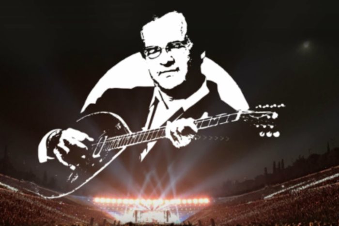 «55 Χρόνια Χρήστος Νικολόπουλος»: Διπλό live album από τη μεγάλη συναυλία στο Καλλιμάρμαρο!