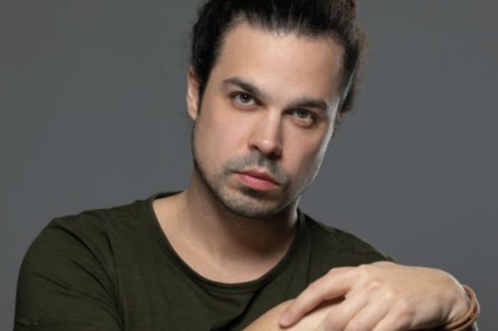 Παντελής Κυραμαργιός | Μας αποκαλύπτει «Της Γης Το Μυστικό» με ένα video clip σε καραντίνα version!