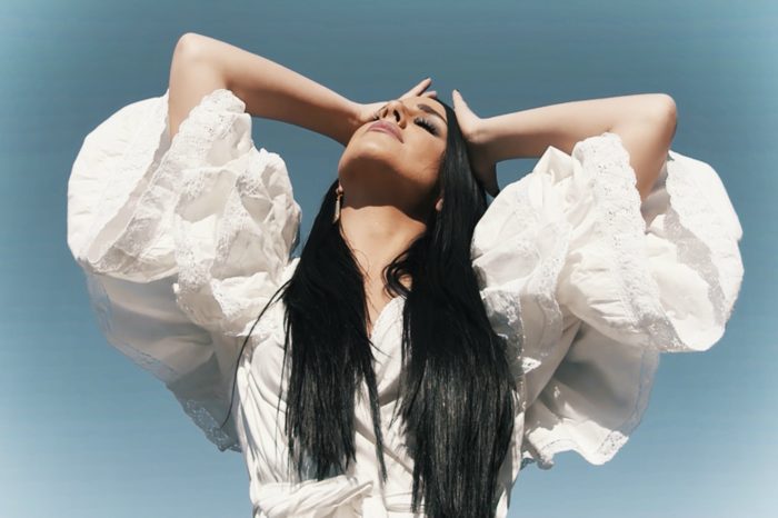 Μαλού | Σκηνοθέτησε σε καραντίνα το νέο της video clip!