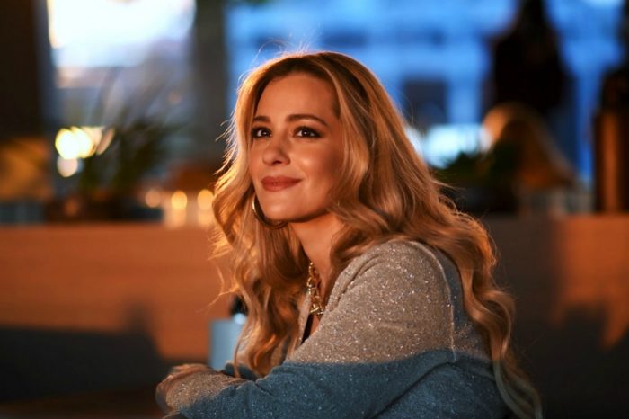 Νατάσα Μποφίλιου: Ρίχνει «μαύρο» ύστερα από την αδιαφορία της κυβέρνησης έναντι του πολιτισμού!