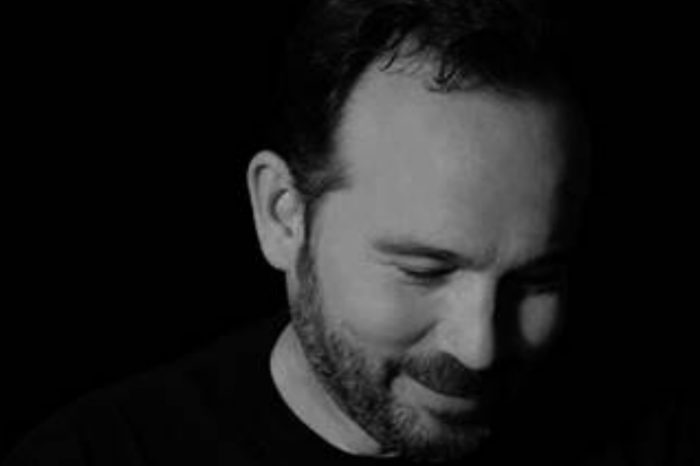 Κώστας Μακεδόνας | Η νέα του δισκογραφική δουλειά με τίτλο «Να Μ' Αγαπάς Όσο Κανείς»!