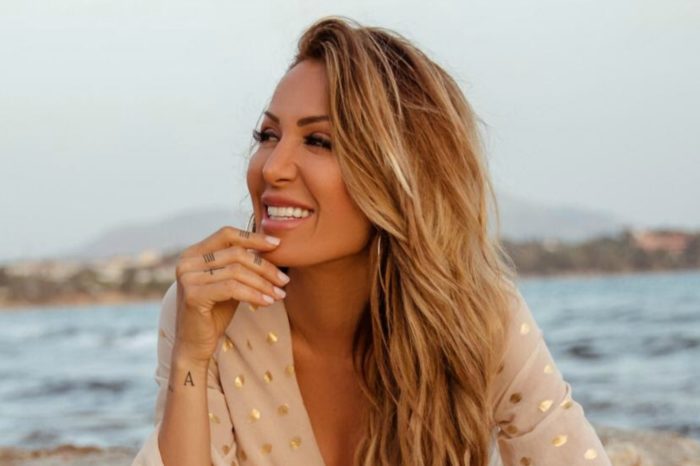 Αθηνά Πολίτη | Το νέο της single με τίτλο «Τα Σ’ Αγαπώβραδά Μου»!