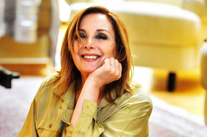 Κατερίνα Κόρου - «Γυαλέ Μου» | Το νέο της τραγούδι με τη συμμετοχή του Θοδωρή Κοτονιά!