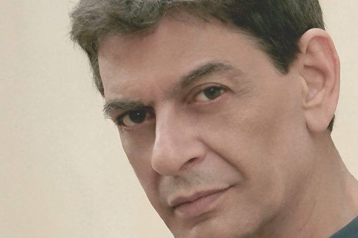 Μιχάλης Ρακιντζής | Έρχεται στο Βεάκειο Θέατρο Πειραιά στις 28 Ιουλίου!