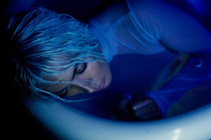 Αμαρυλλίς - «Προς Το Παρόν» | Ξεπέρασε το 1 εκατομμύριο views και παραμένει στις πρώτες θέσεις του airplay!