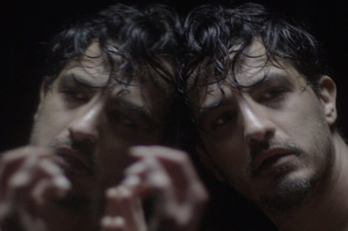 Δήμος Αναστασιάδης – «Τώρα Μιλάω Εγώ» |  Ακούστε τη νέα, επίκαιρη, επιτυχία του!