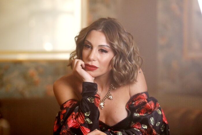 Μαρία Καρλάκη | Σε ρόλο λατίνας για το νέο της video clip! (backstage φωτογραφίες)