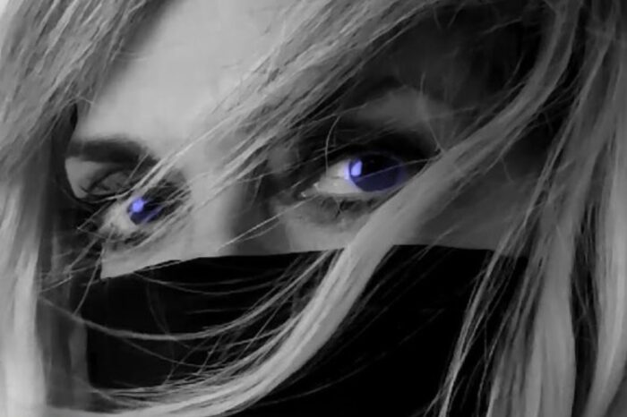 Άννα Βίσση – «Λουλακί» | Το νέο της music video κυκλοφορεί!