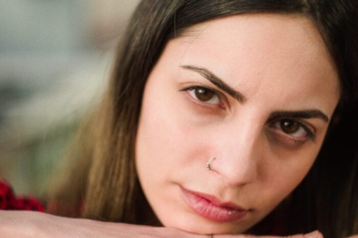 Η Daphne Lawrence μας παρουσιάζει το ολοκαίνουργιο κομμάτι της!