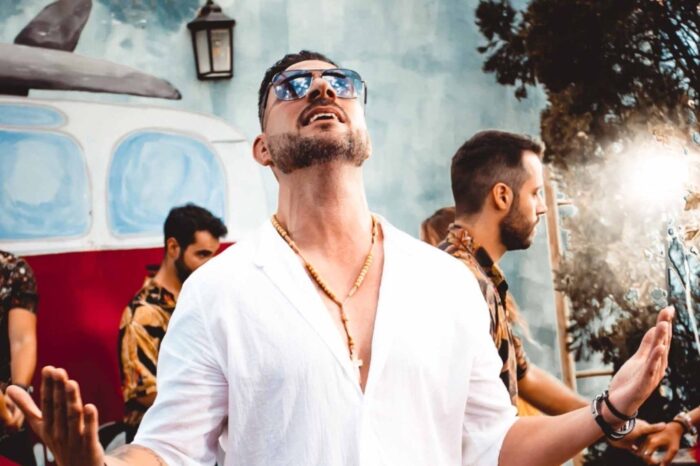 Γιάννης Νάστος | Ακούστε το νέο του τραγούδι «Mόνο Για Μένα»!