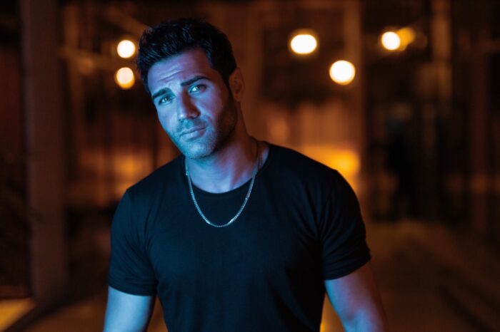 Πέτρος Ιακωβίδης - «Τατουάζ» | Το νέο video clip κυκλοφόρησε και εντυπωσιάζει!