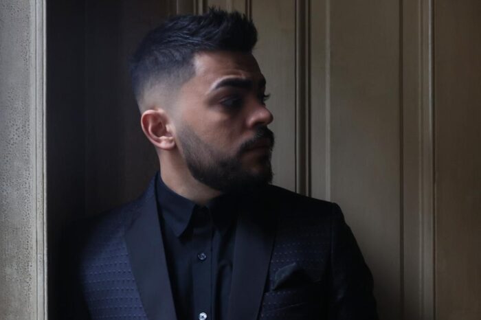 «Ένα Τηλέφωνο» | Ο Χρήστος Σαντικάι κυκλοφορεί το πρώτο του τραγούδι ως ερμηνευτής!