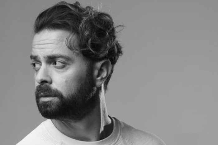 Ηλίας Βρεττός - «Καλά Πήγε Αυτό» | Το νέο του hit single κυκλοφορεί!