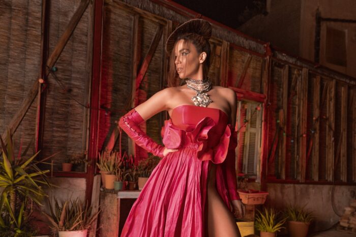 Κατερίνα Στικούδη - «Ένα Λεπτό» | Δείτε το official lyric video!