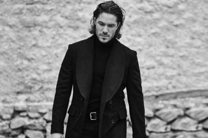 «Πάλι Γύρισα» | Η νέα επιτυχία του Νίκου Οικονομόπουλου!